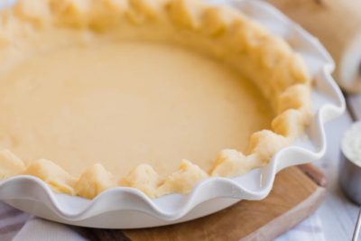 pretty fluted edges on a pie crust