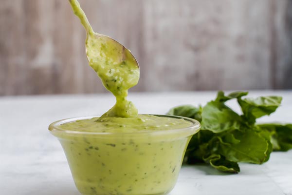 storing dressing in a glass container