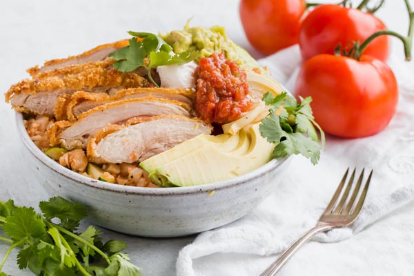 keto chicken fajita rice bowl for lunch