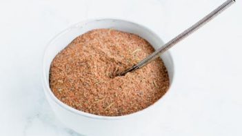 mix dry rub ingredients